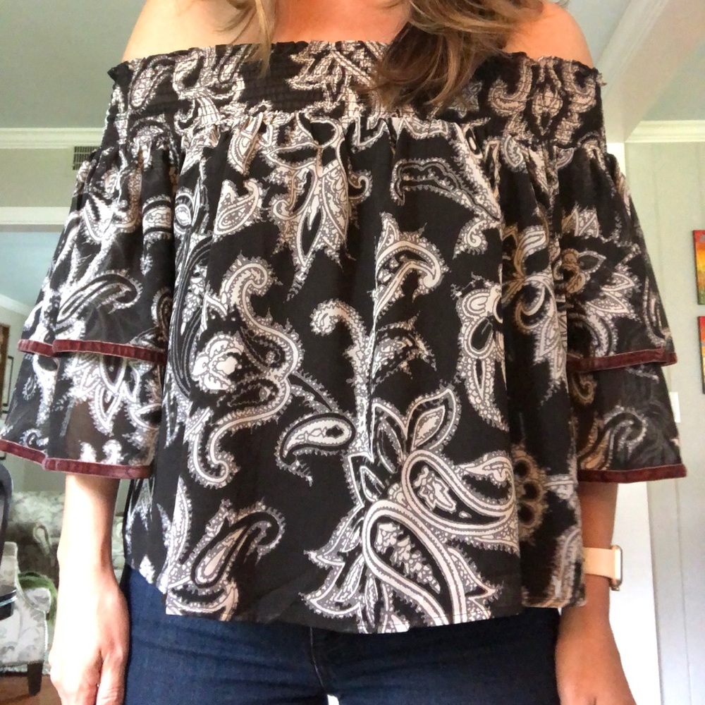 Loft NWT size small off the shoulder top